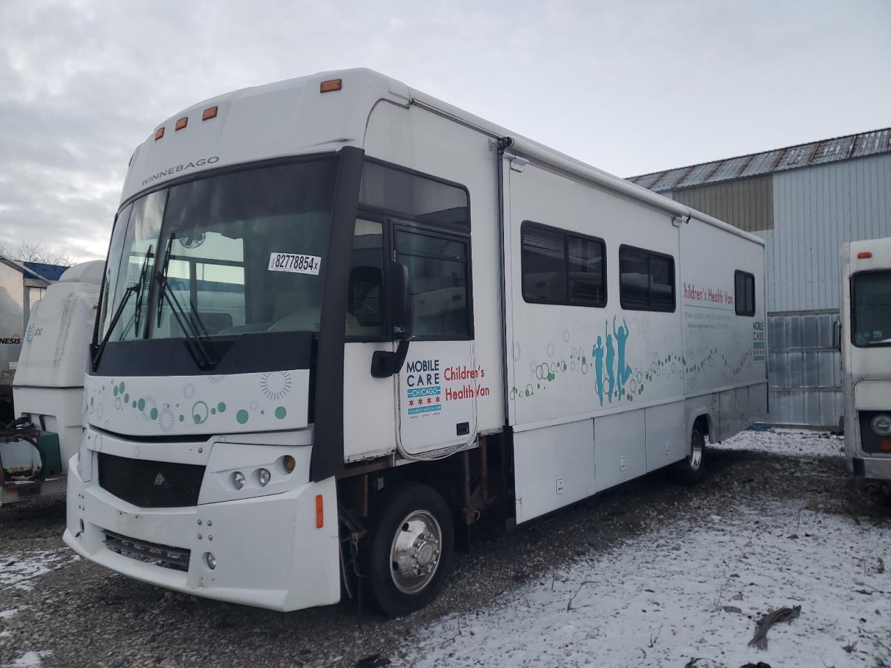 2006 Ford F550 Super Duty Stripped Chassis - Image 2