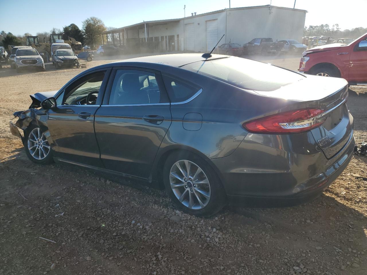 2017 Ford Fusion Se - Фото 2