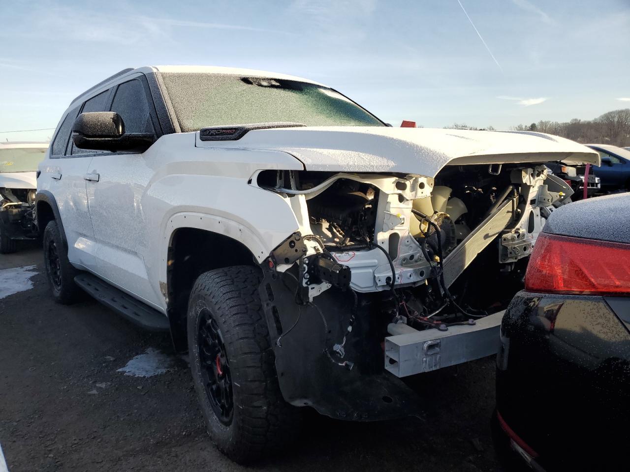 2024 Toyota Sequoia Sr5 - Фото 4