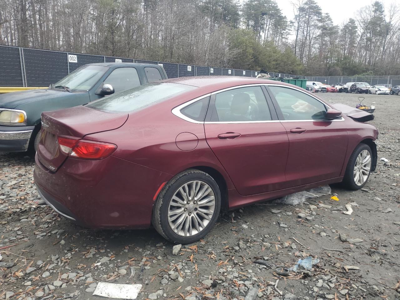 2015 Chrysler 200 Limited - Фото 3