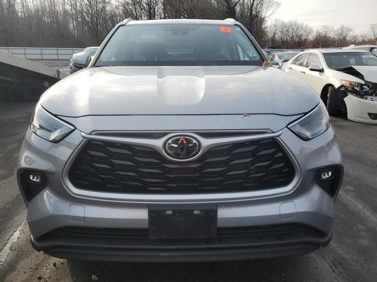 2022 Toyota Highlander Xle - Фото 5