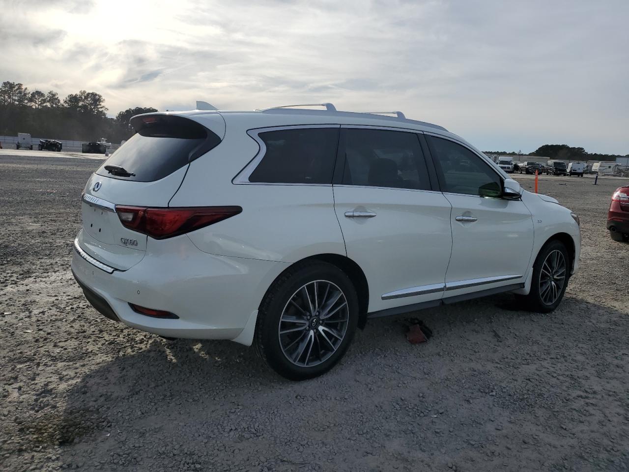 2018 Infiniti Qx60 - Image 3