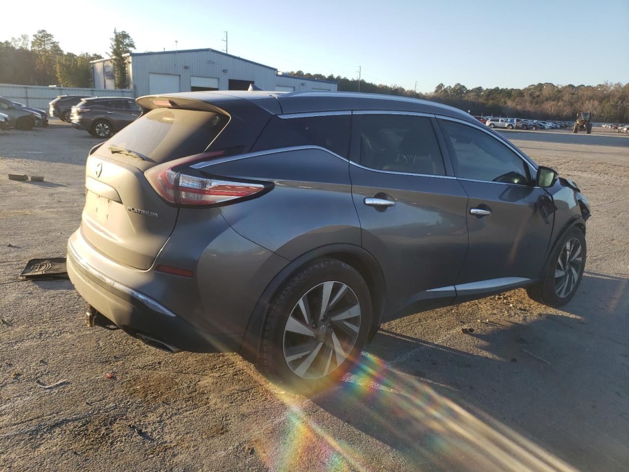 2015 Nissan Murano S - Image 3