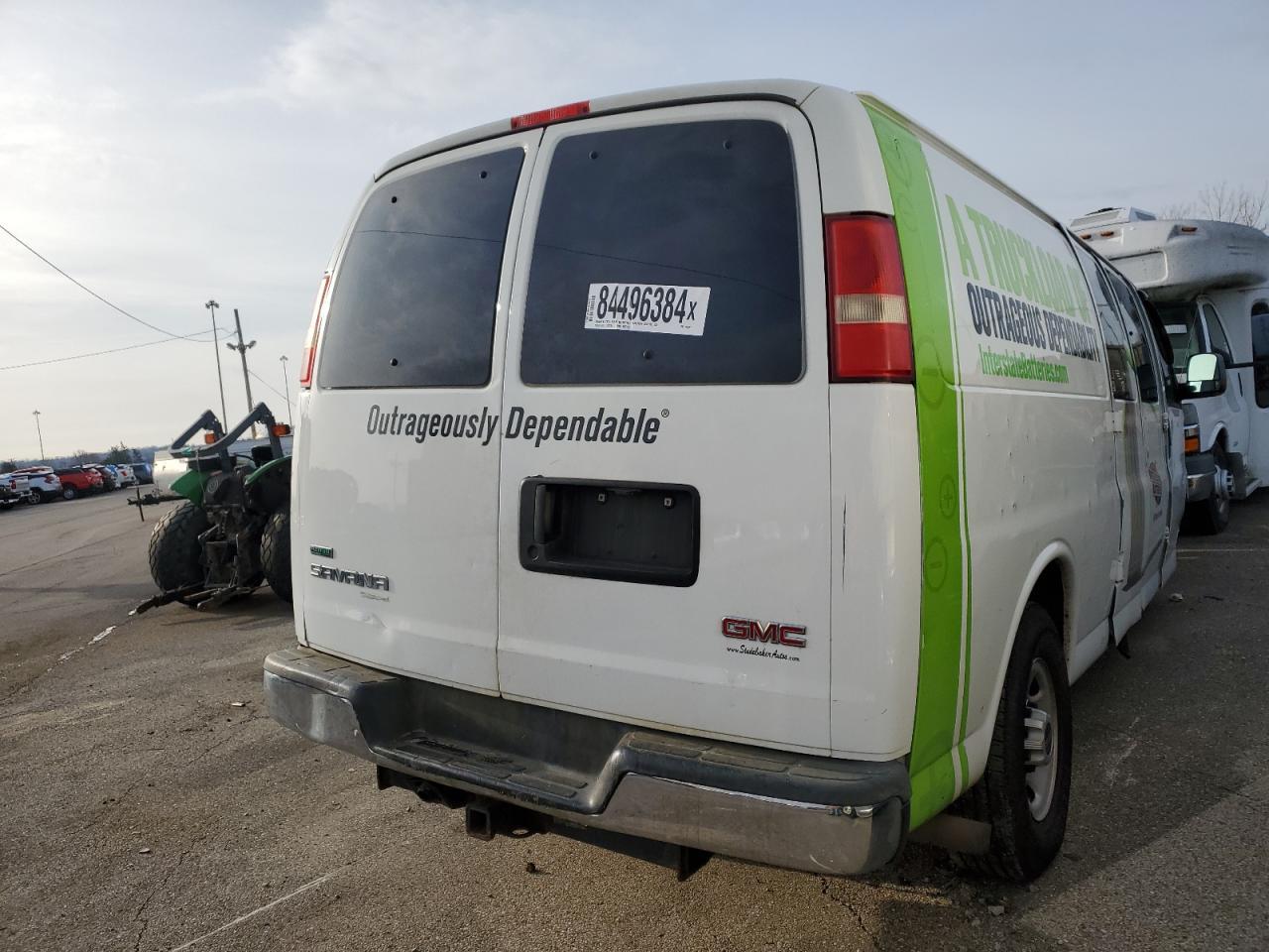 2011 GMC Savana G3500 - Фото 3
