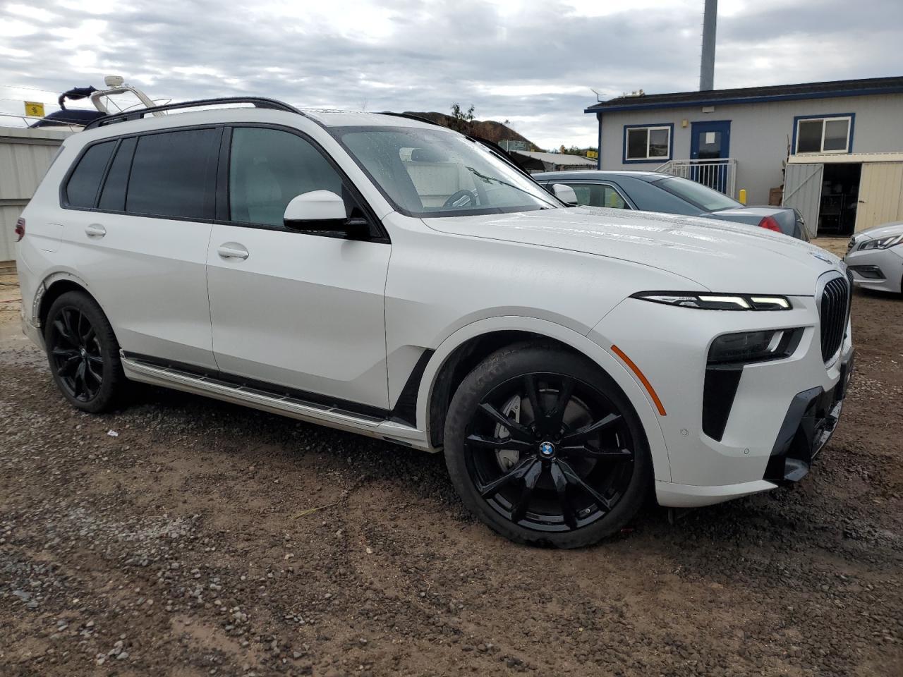 2023 BMW X7 xDrive40I - Фото 4