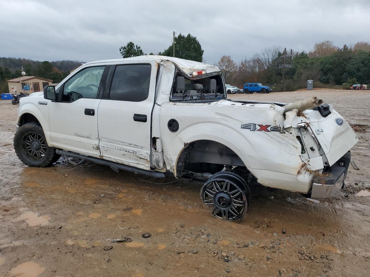 2016 Ford F150 Supercrew - Фото 2