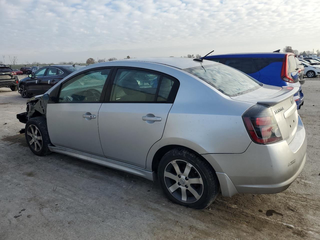 2012 Nissan Sentra 2.0 - Фото 2