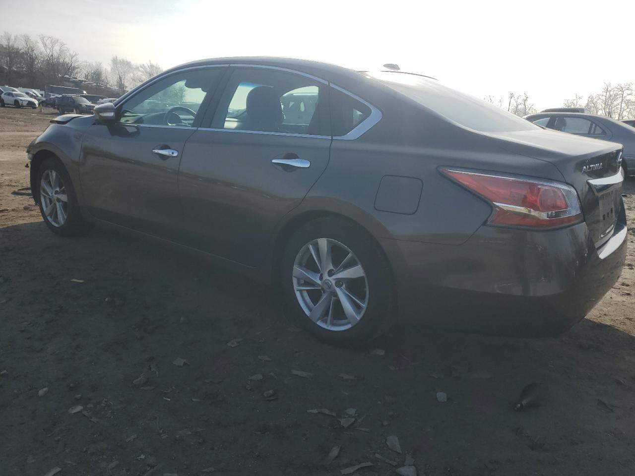 2014 Nissan Altima 2.5 - Image 2