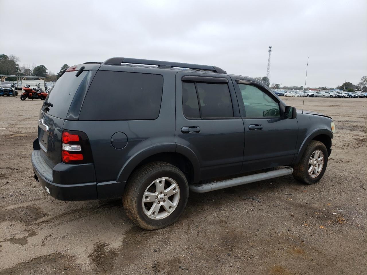 2010 Ford Explorer Xlt - Фото 3