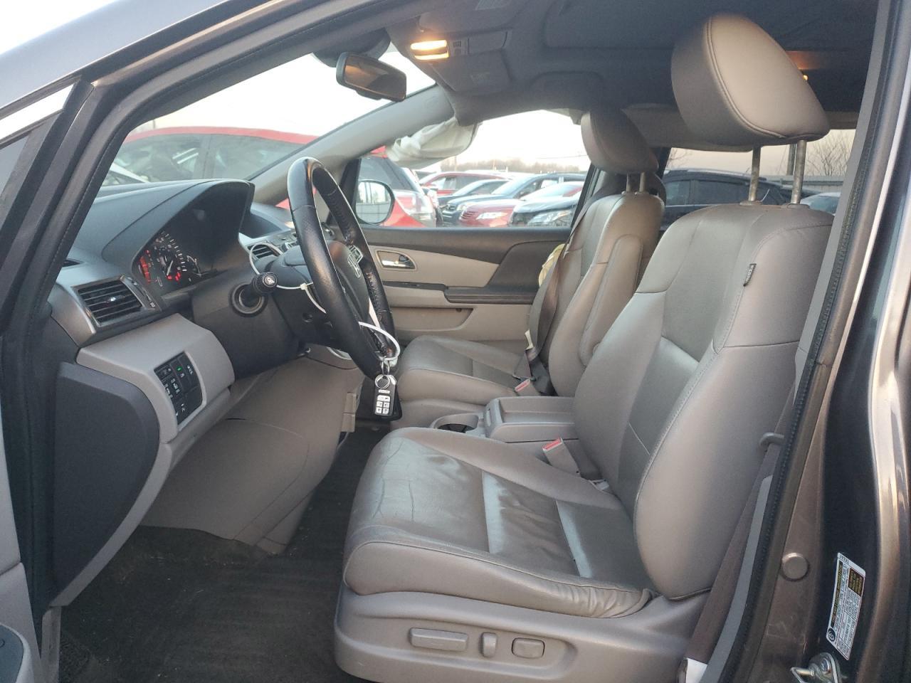 2015 Honda Odyssey Touring - Фото 7