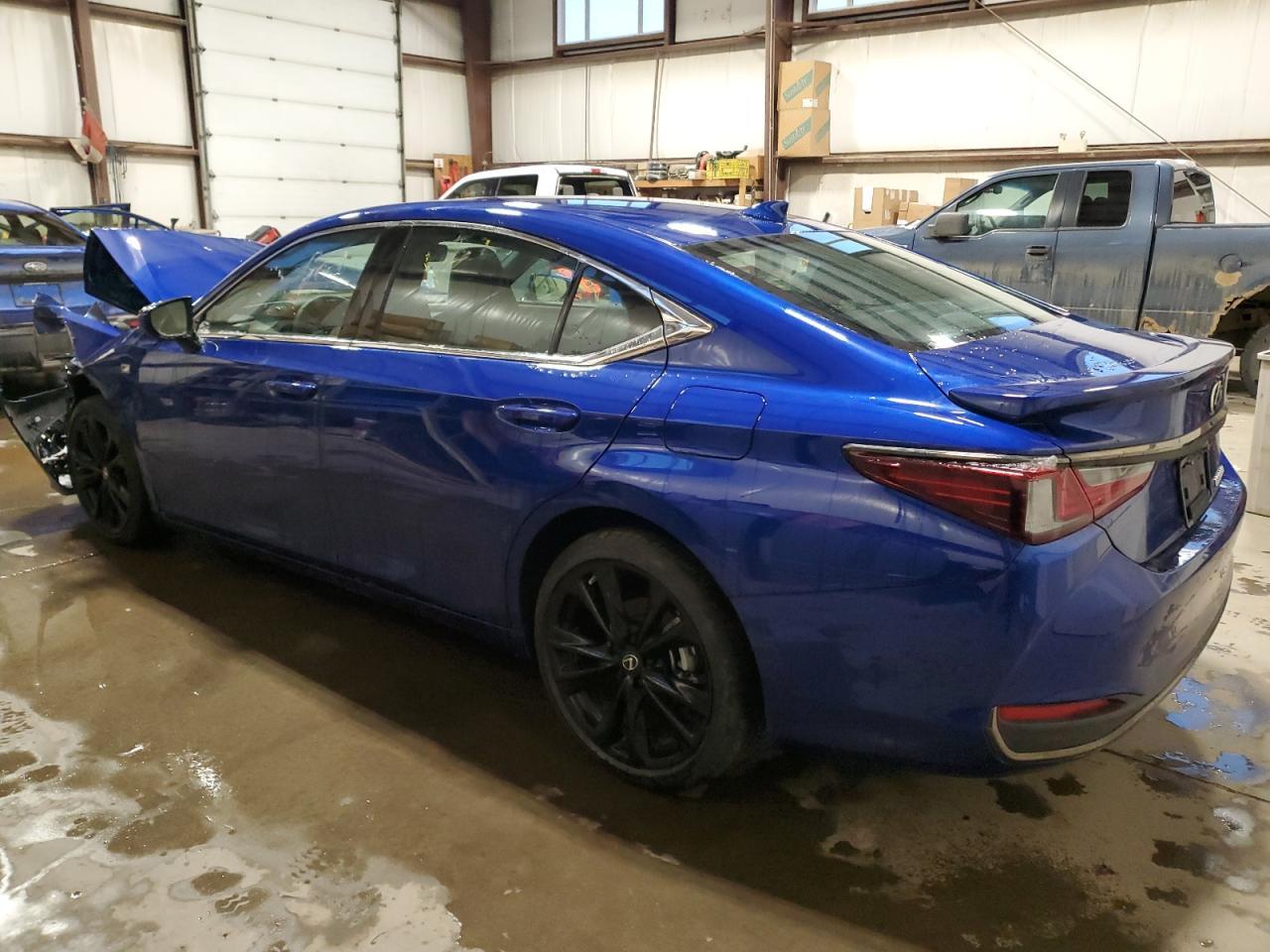 2023 Lexus Es 300H F Sport Handling - Фото 2