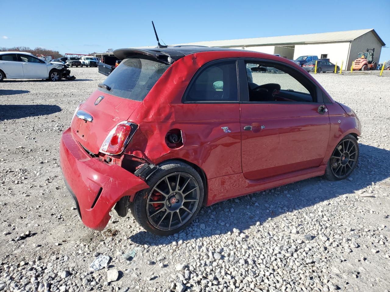2015 Fiat 500 Abarth - Фото 3