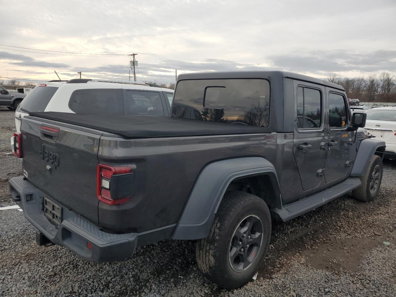 2020 Jeep Gladiator Sport - Фото 3