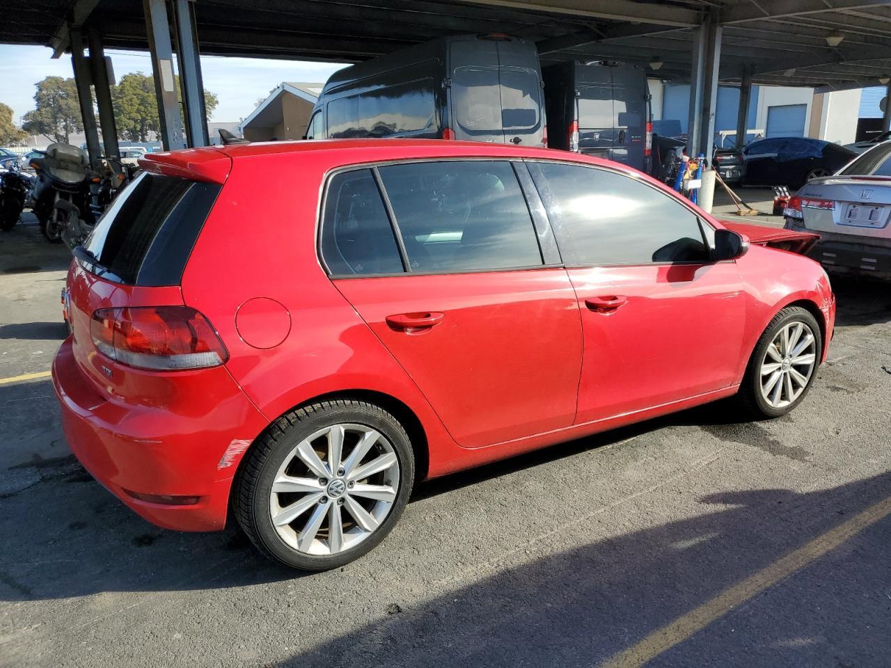 2013 Volkswagen Golf - Image 3