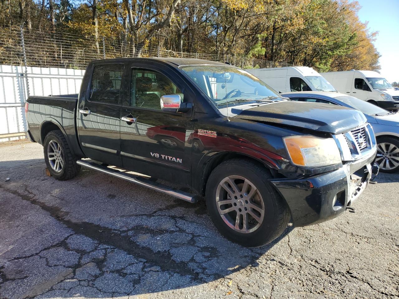 2011 Nissan Titan S - Фото 4