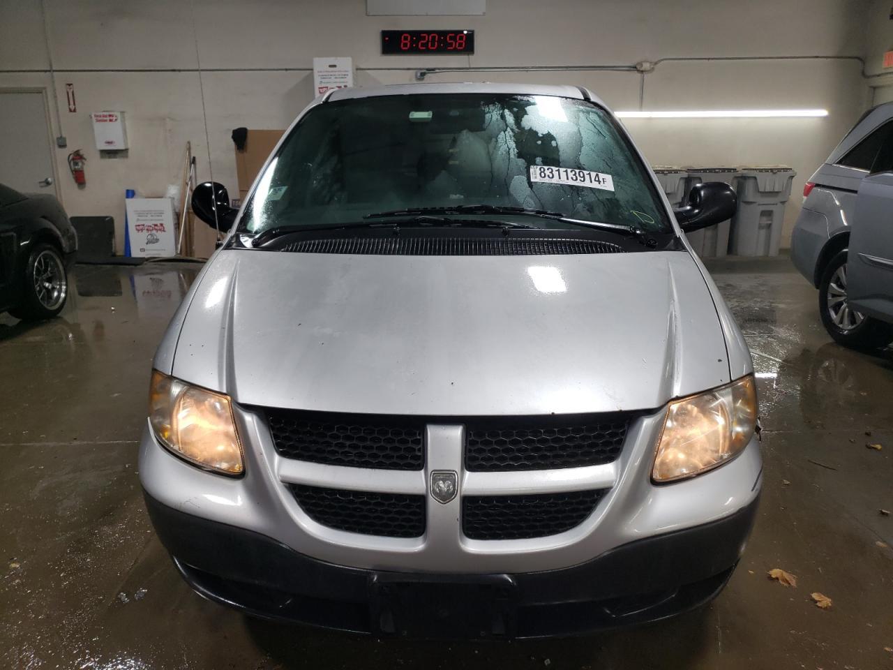 2004 Dodge Caravan Se - Image 5