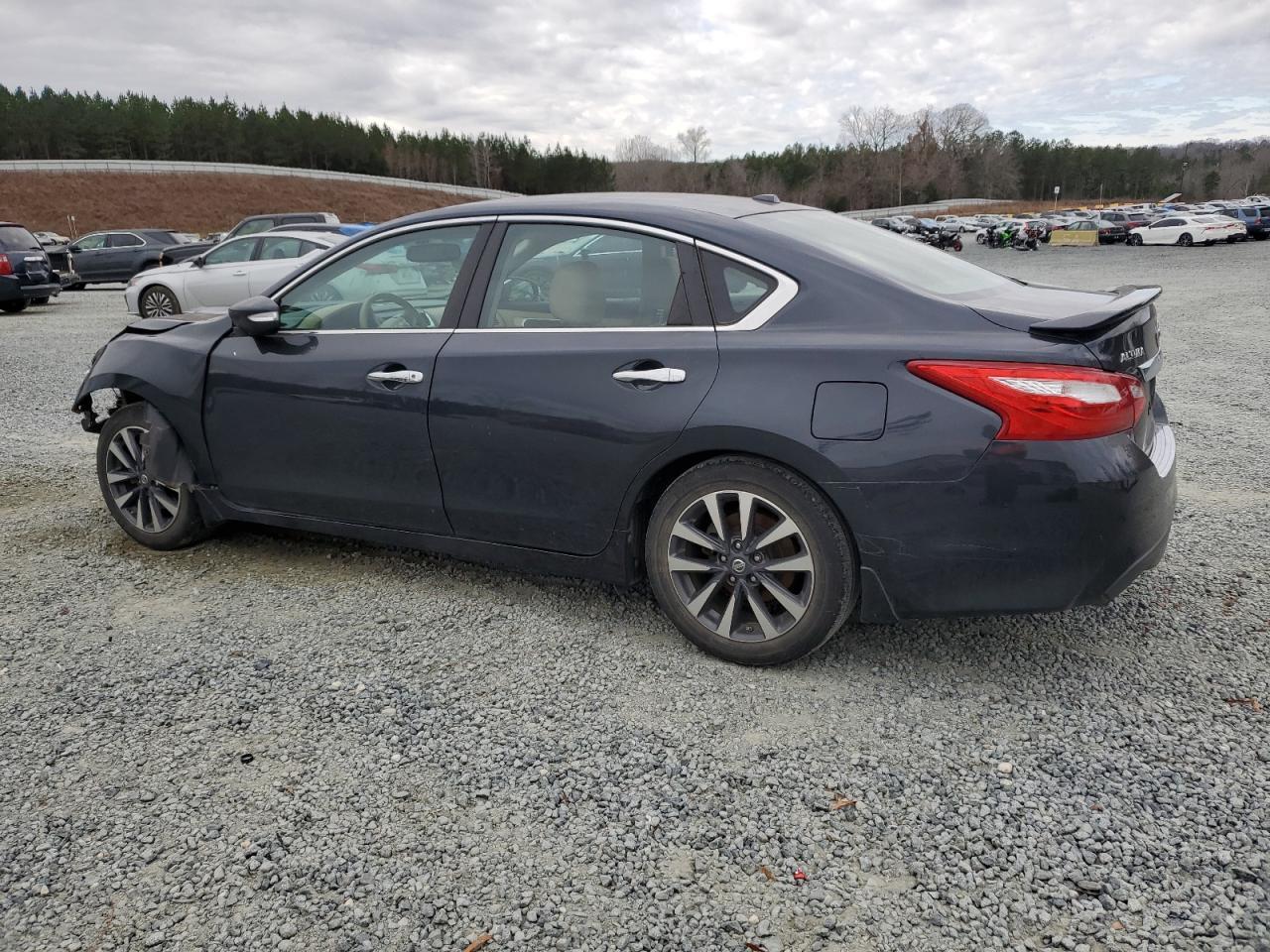 2016 Nissan Altima 2.5 - Image 2