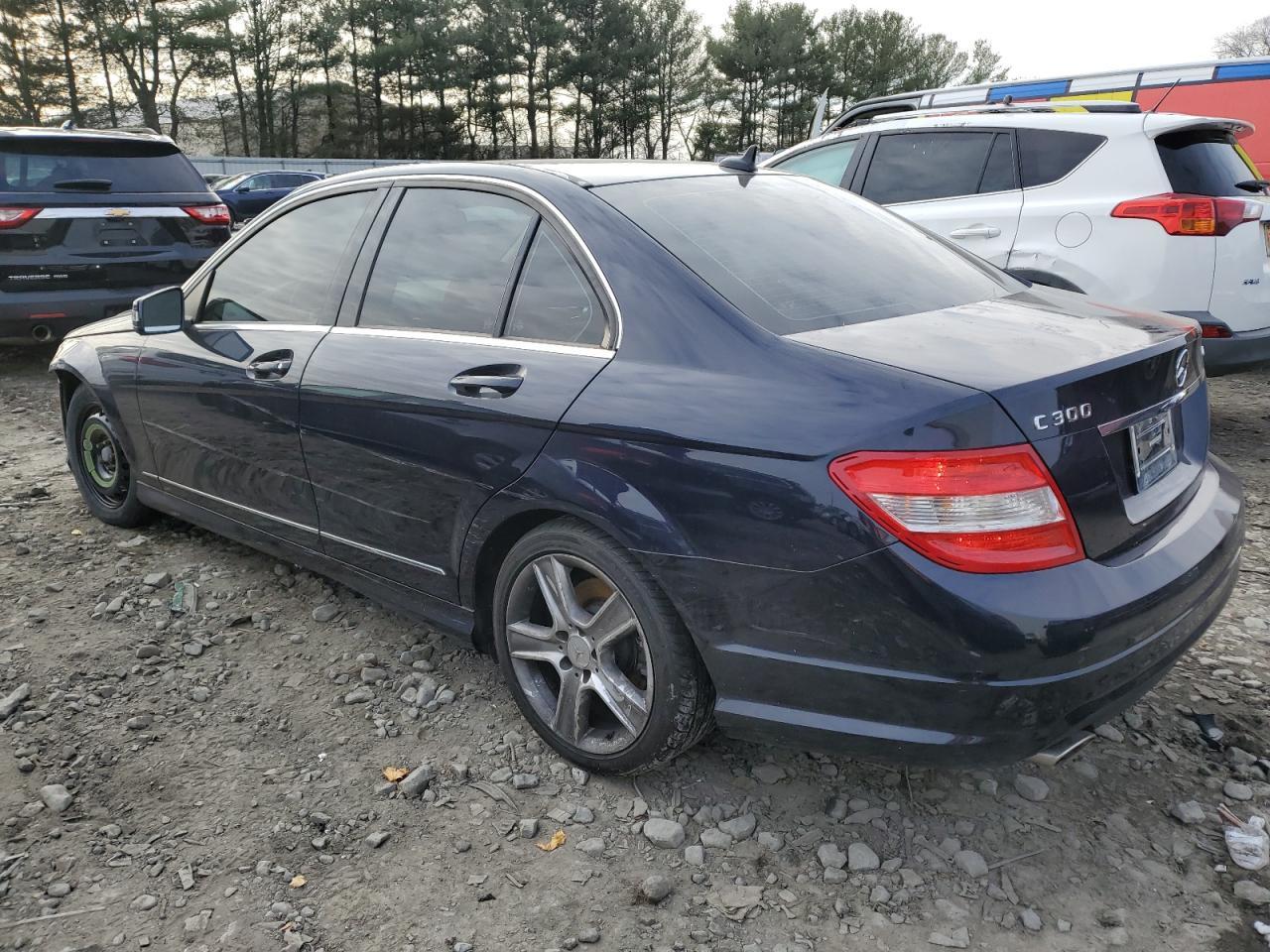 2011 Mercedes-Benz C 300 4Matic - Фото 2