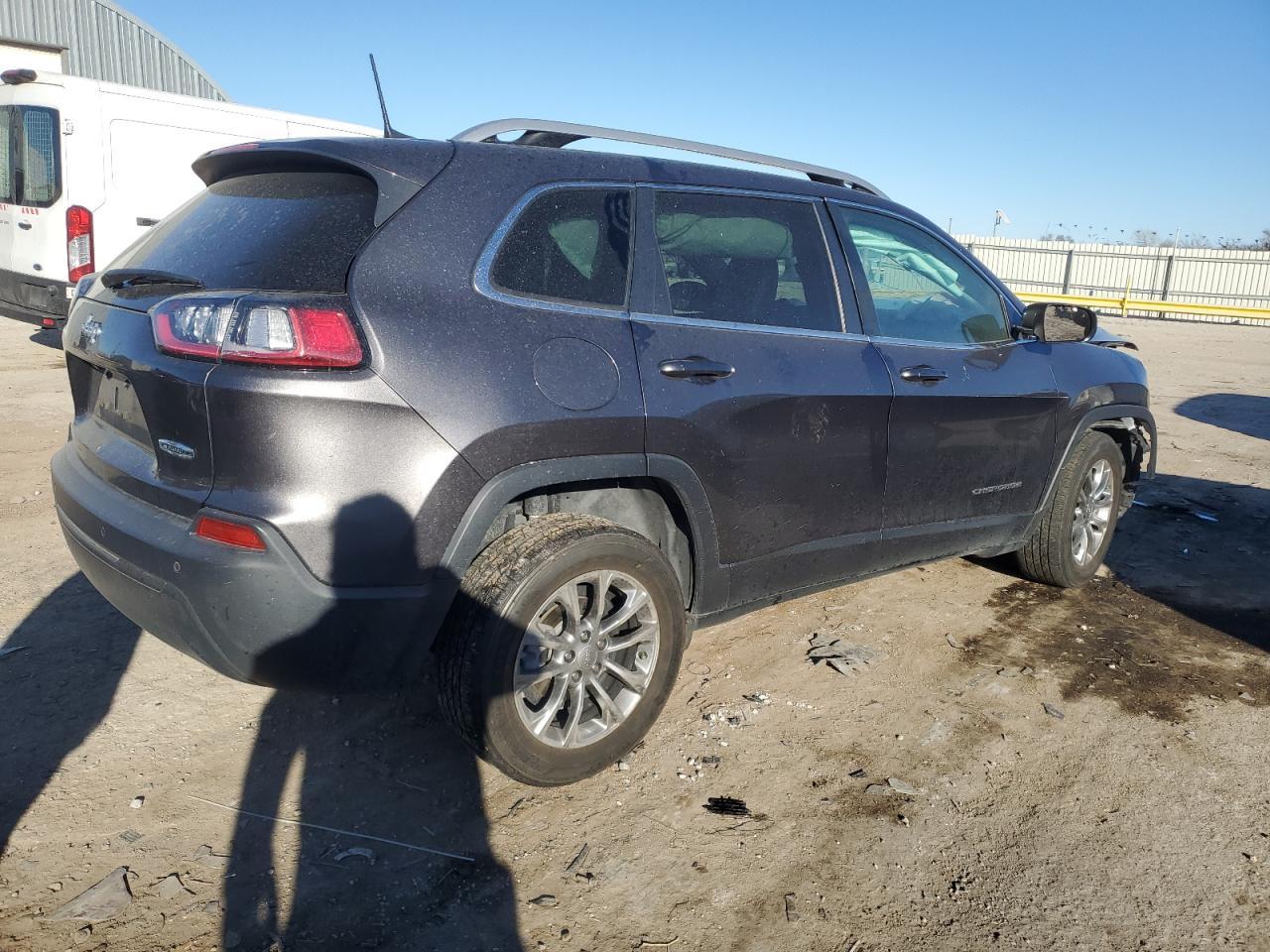 2020 Jeep Cherokee Latitude Plus - Фото 3