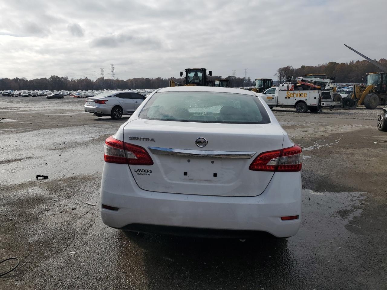 2015 Nissan Sentra S - Фото 6