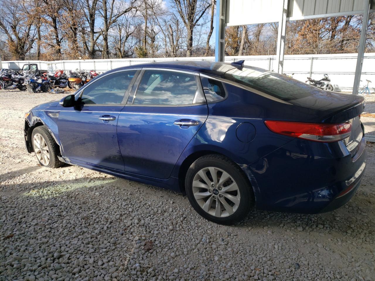 2016 Kia Optima Ex - Image 2