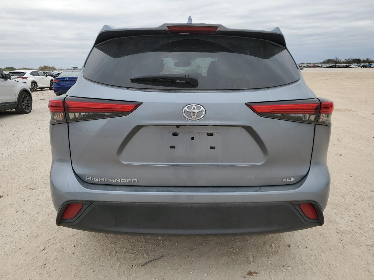 2022 Toyota Highlander Xle - Фото 6