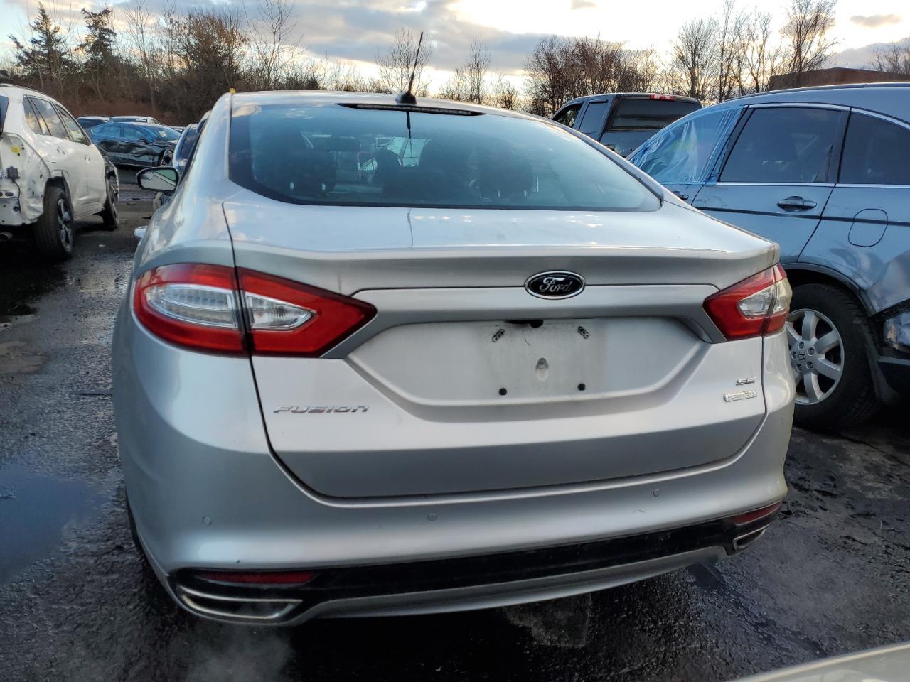 2016 Ford Fusion Se - Фото 6