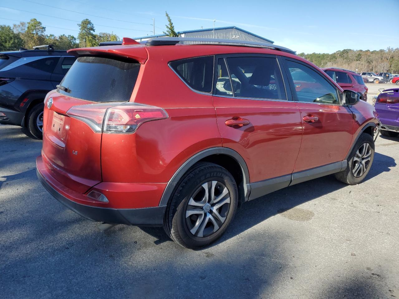 2017 Toyota Rav4 Le - Image 3