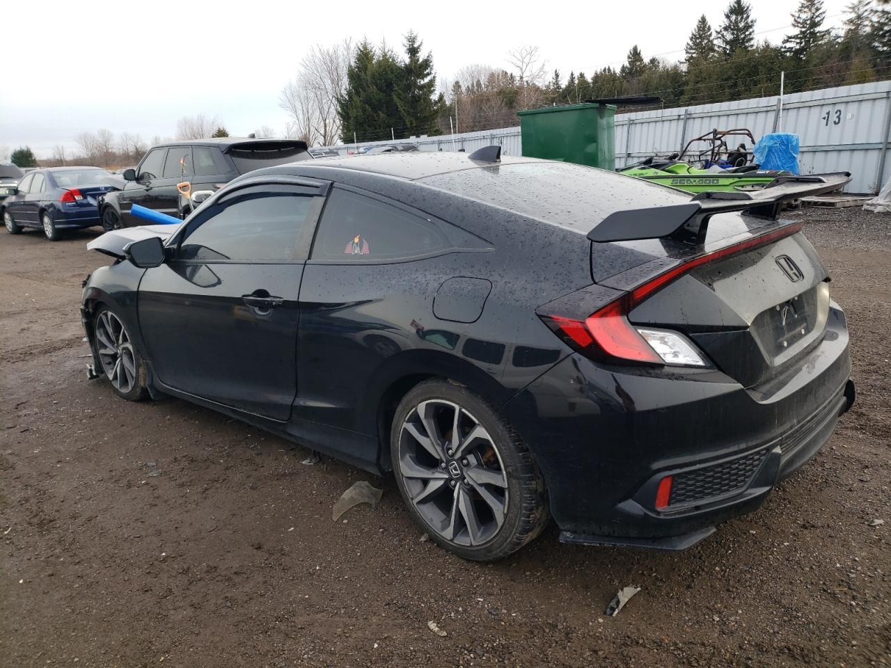 2019 Honda Civic Touring - Image 2