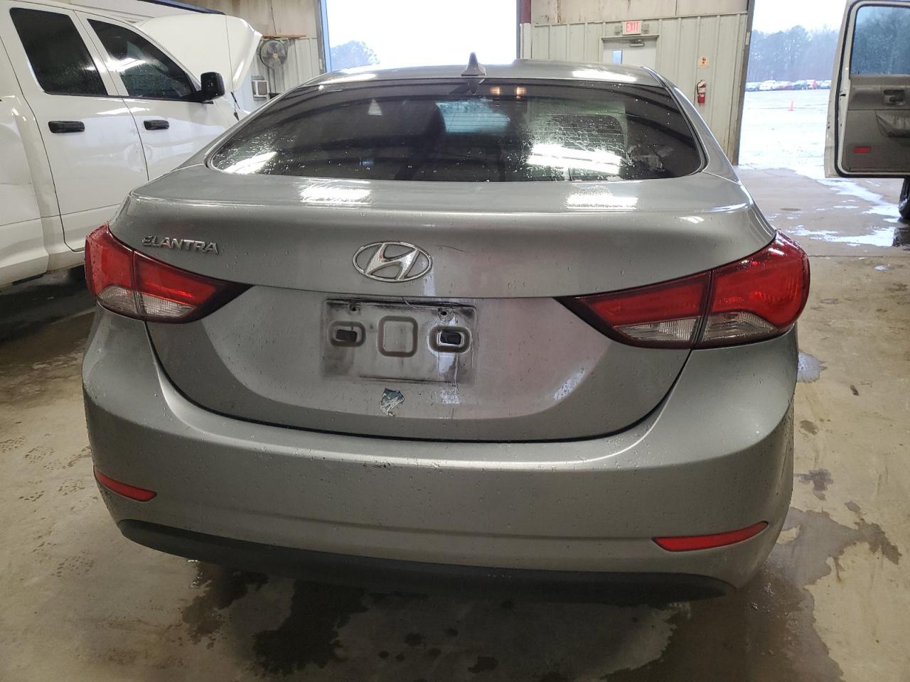 2014 Hyundai Elantra Se - Фото 6