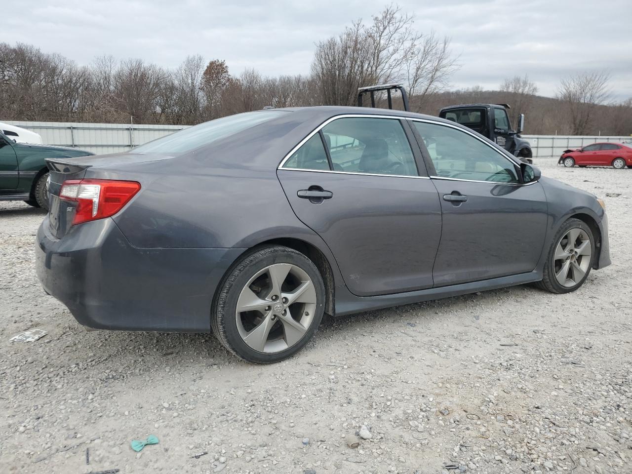 2014 Toyota Camry Se - Фото 3