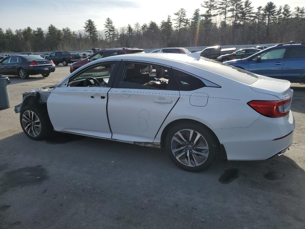 2020 Honda Accord Hybrid - Image 2