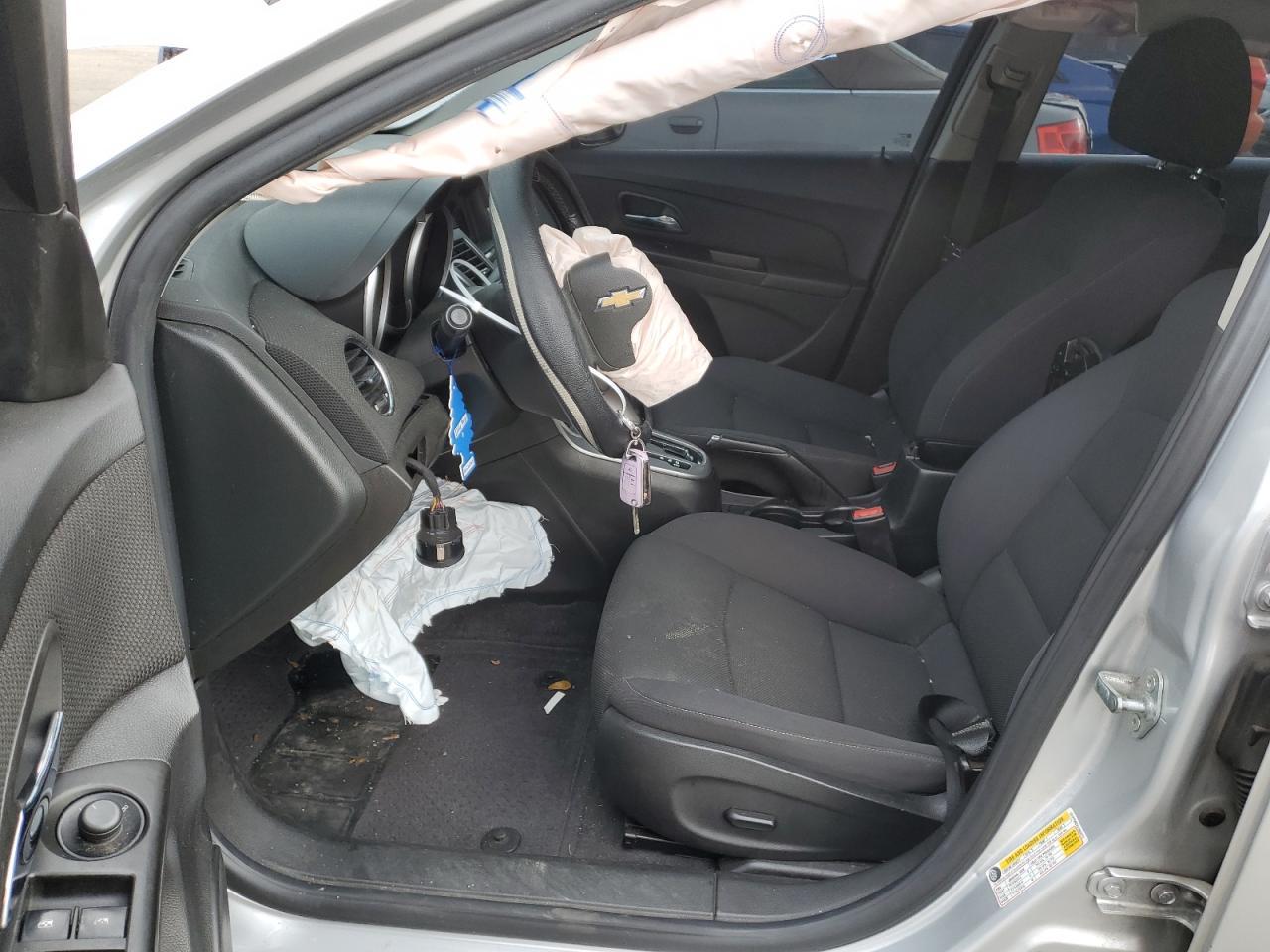 2012 Chevrolet Cruze Lt - Image 7