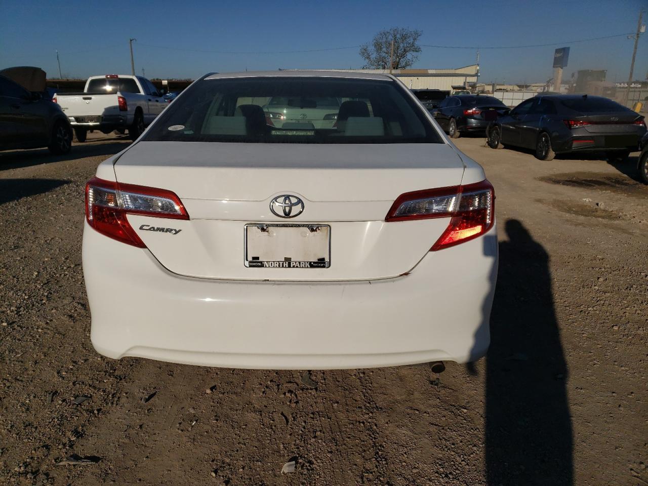 2013 Toyota Camry L - Фото 6