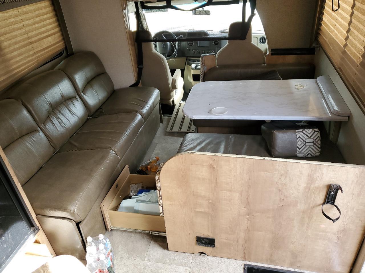 2020 Ford Econoline E450 Super Duty Cutaway Van - Фото 5