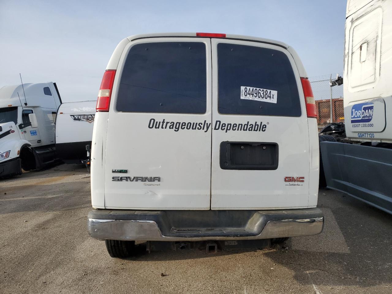 2011 GMC Savana G3500 - Фото 6