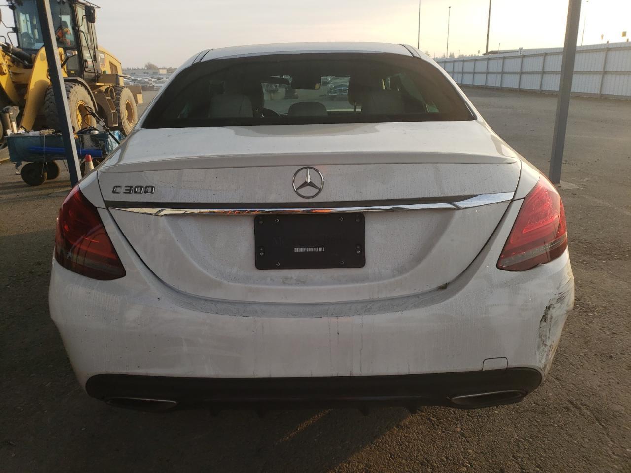2019 Mercedes-Benz C 300 - Фото 6