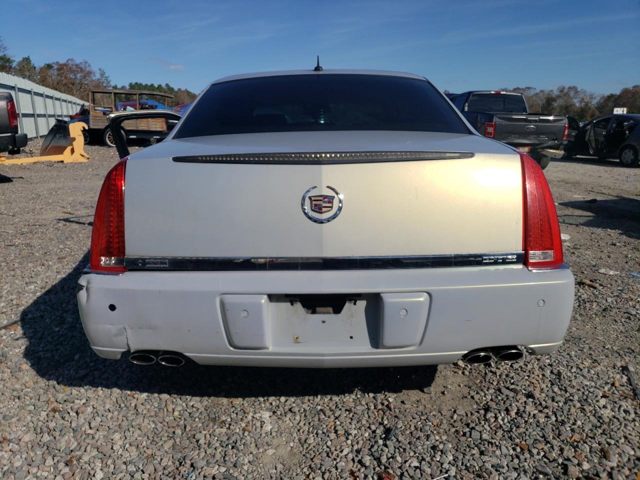 2007 Cadillac Dts - Image 6