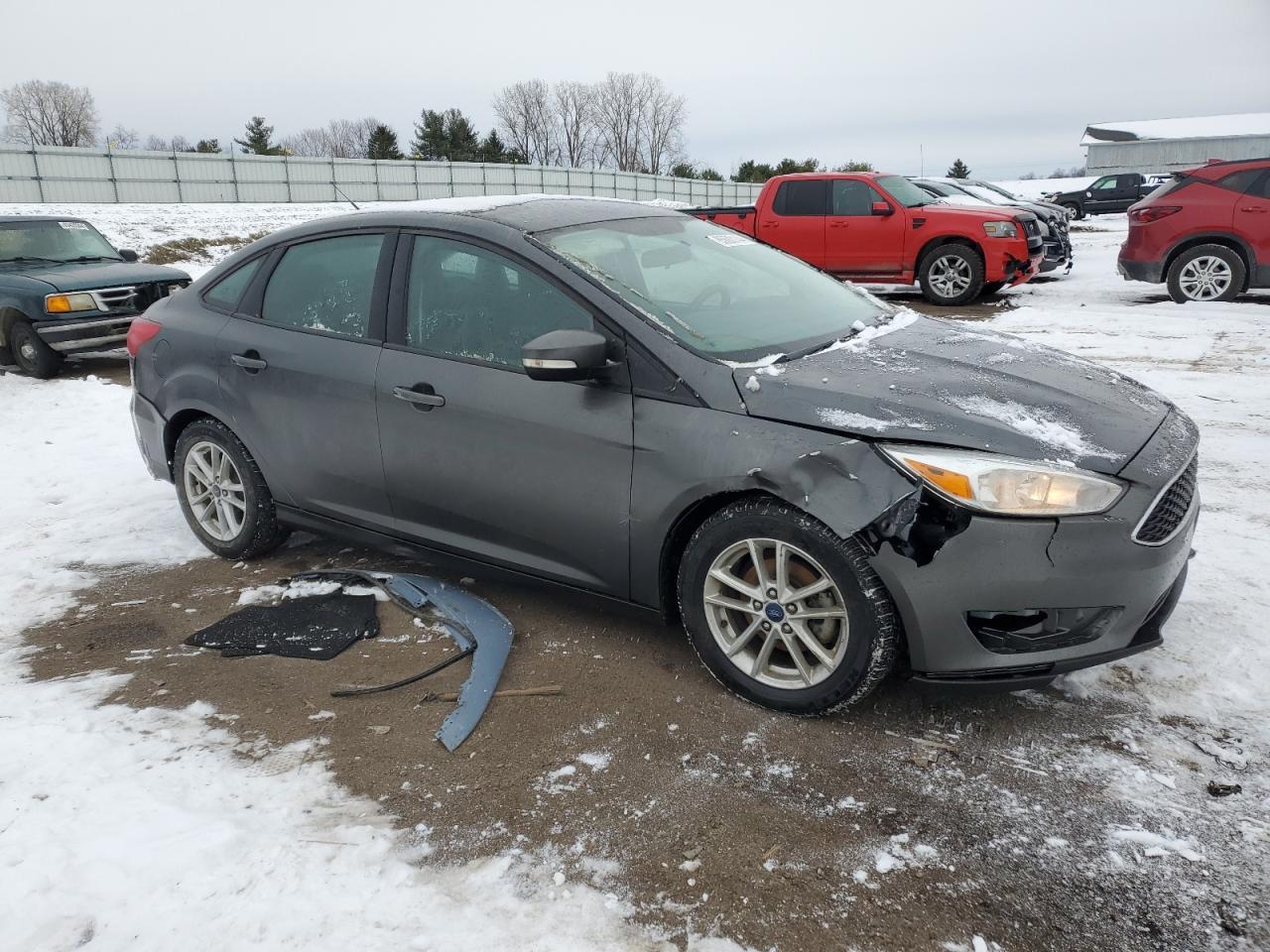 2017 Ford Focus Se - Фото 4