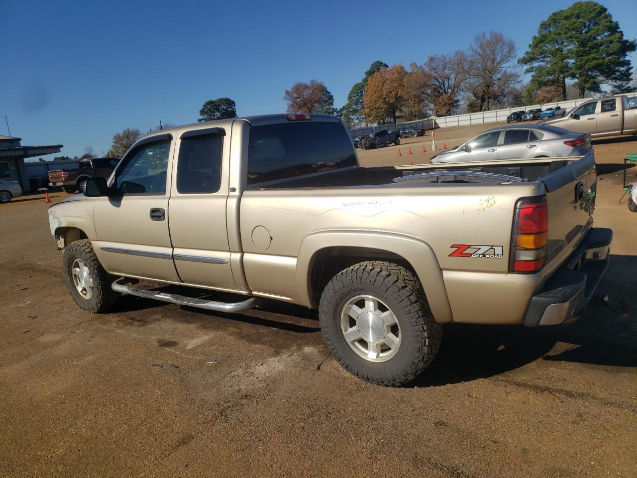 2004 GMC New Sierra K1500 - Фото 2