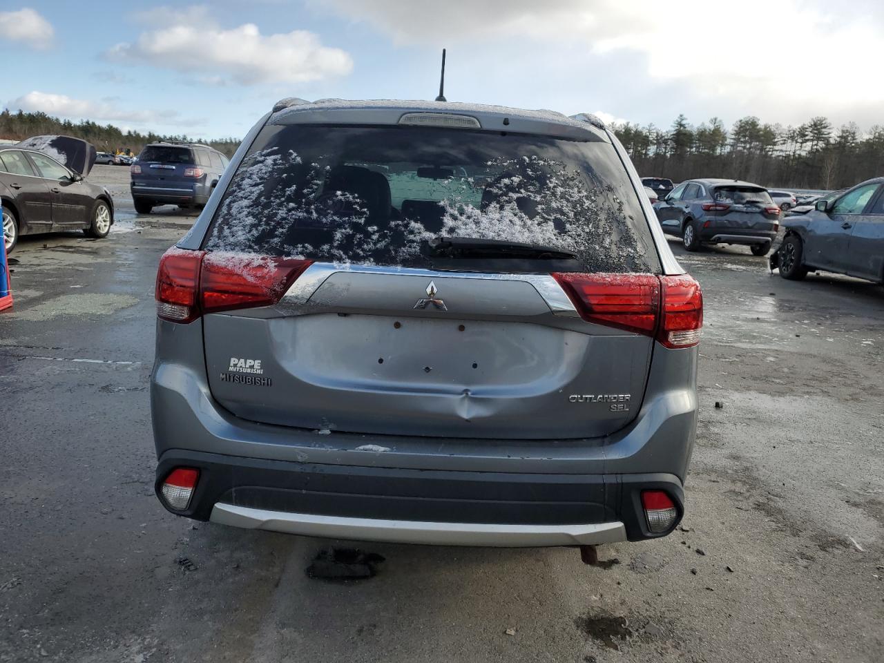 2016 Mitsubishi Outlander Se - Фото 6