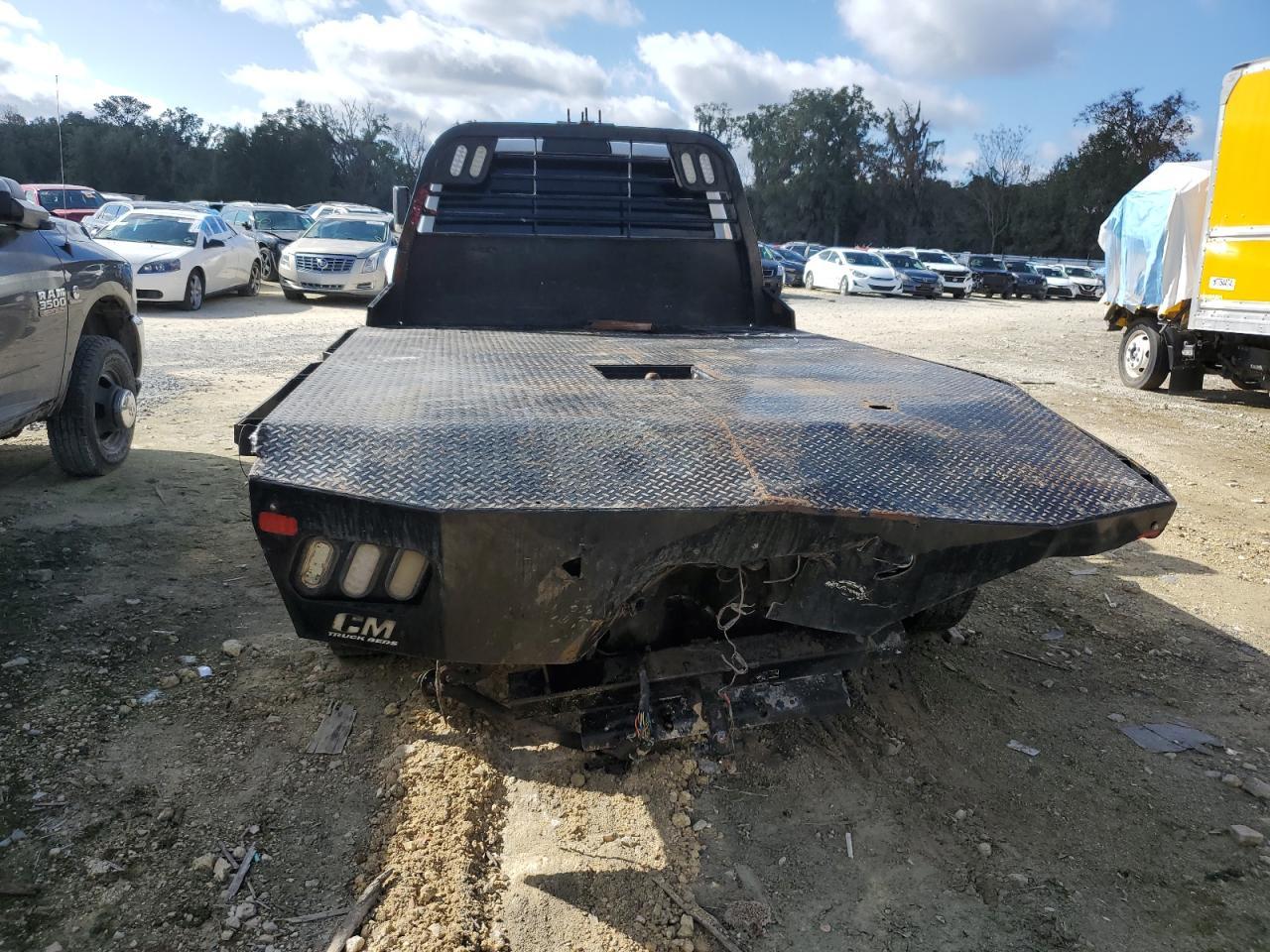 2018 Ram 3500 Cab & Chassis T - Фото 6