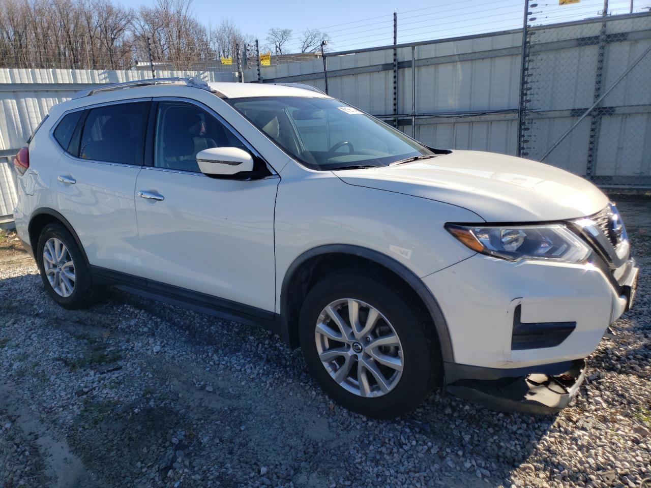 2017 Nissan Rogue S - Фото 4