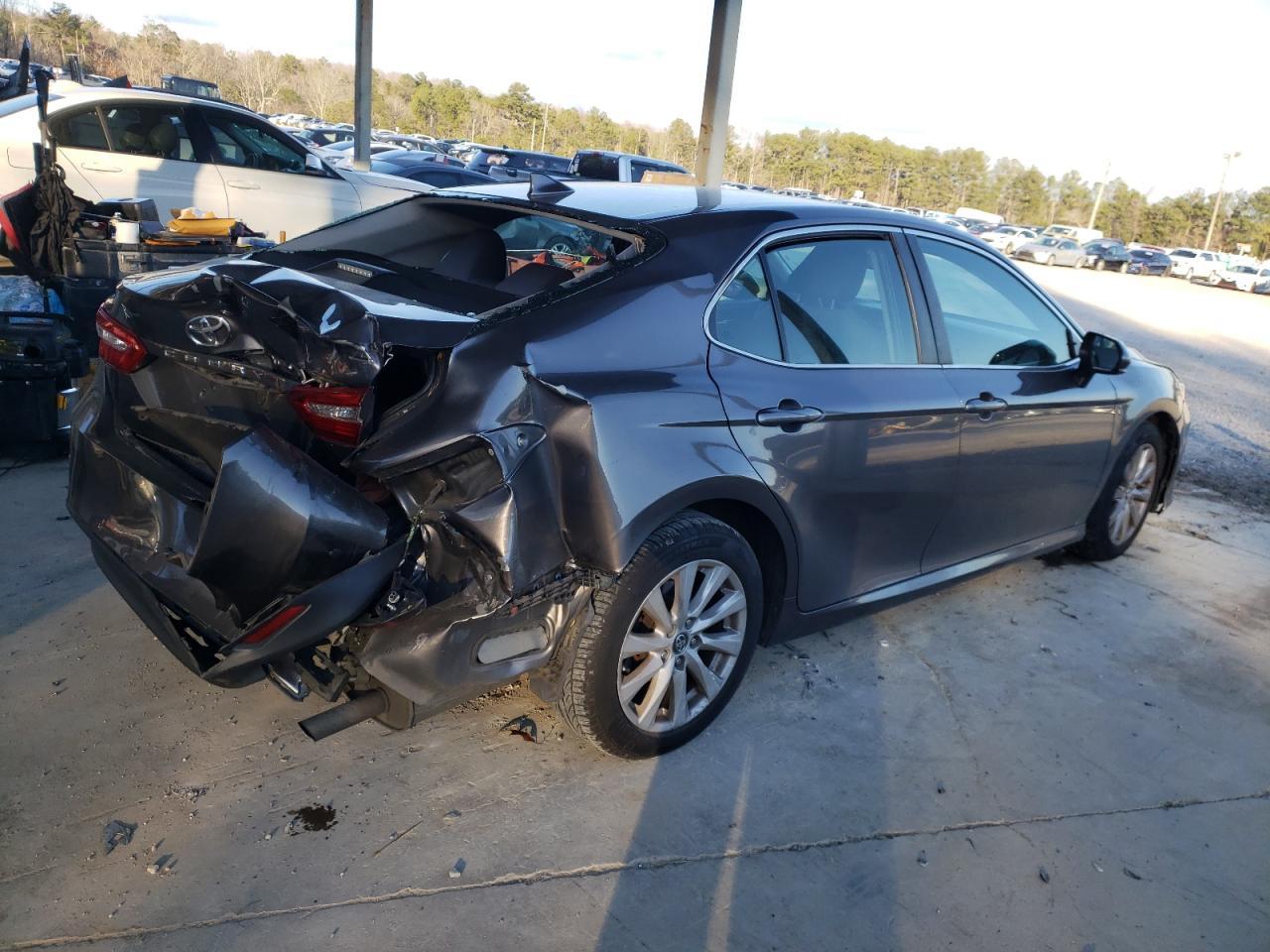 2019 Toyota Camry L - Фото 3