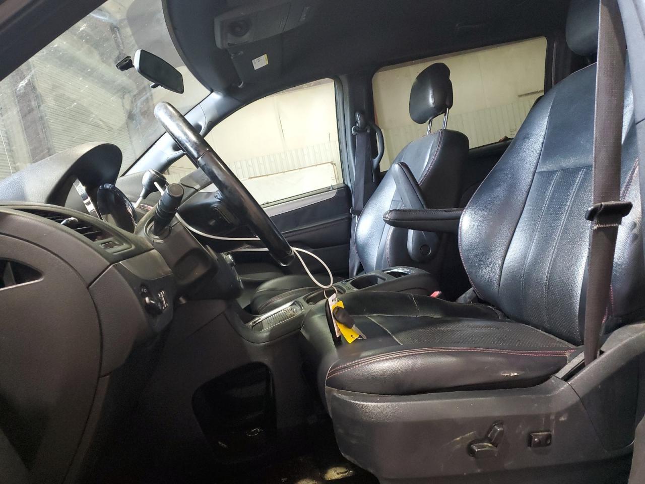 2016 Dodge Grand Caravan R/T - Image 7