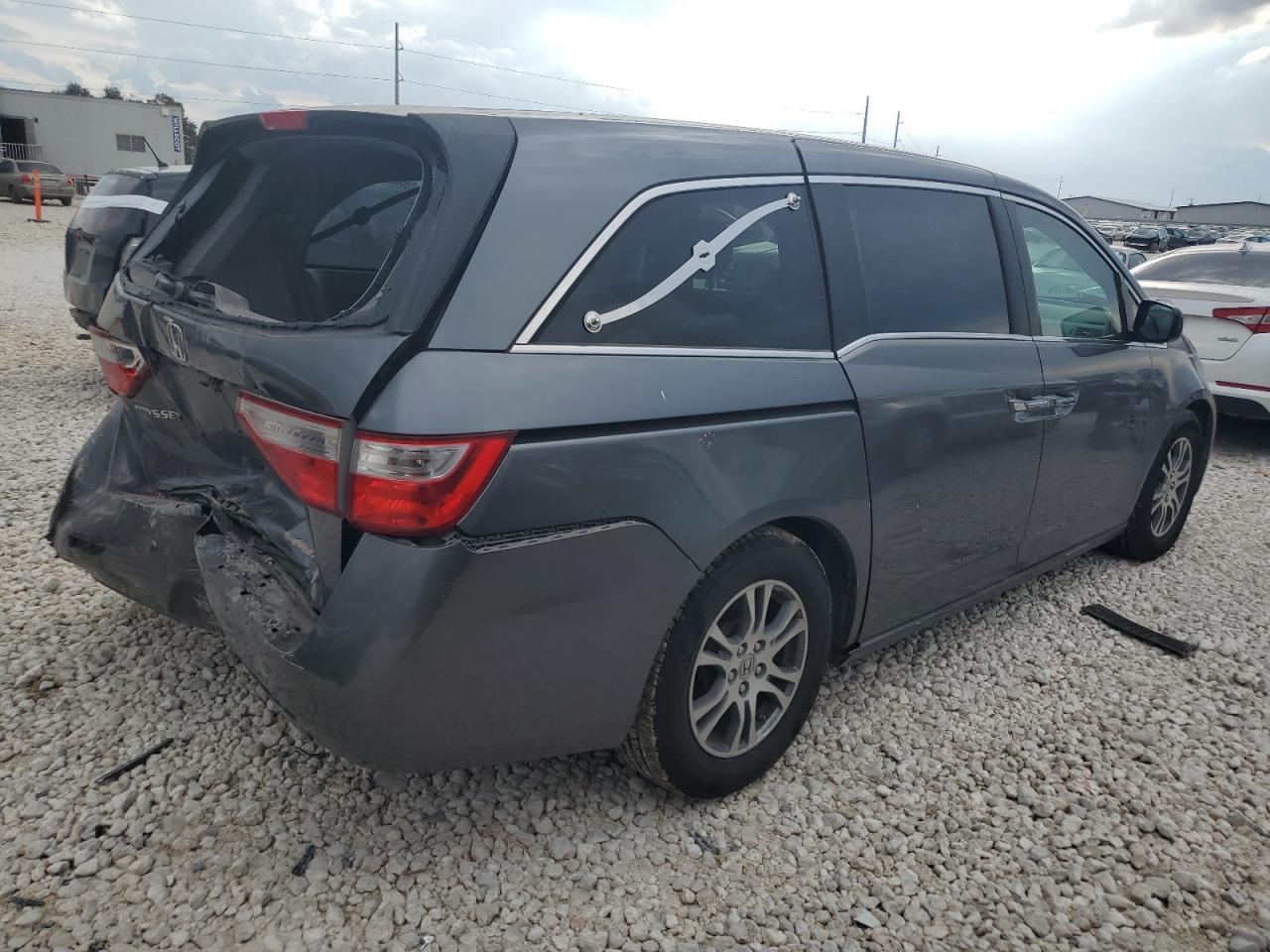 2013 Honda Odyssey Ex - Фото 3
