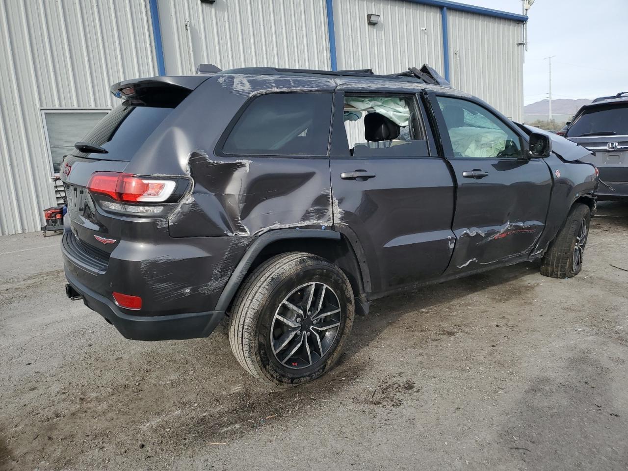 2021 Jeep Grand Cherokee Trailhawk - Фото 3