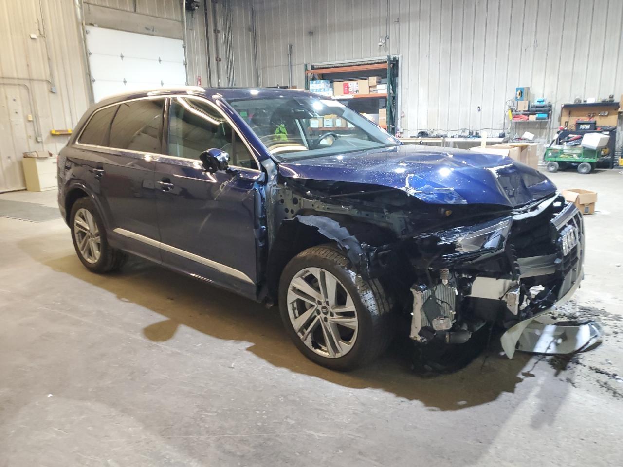 2022 Audi Q7 Premium Plus - Image 4