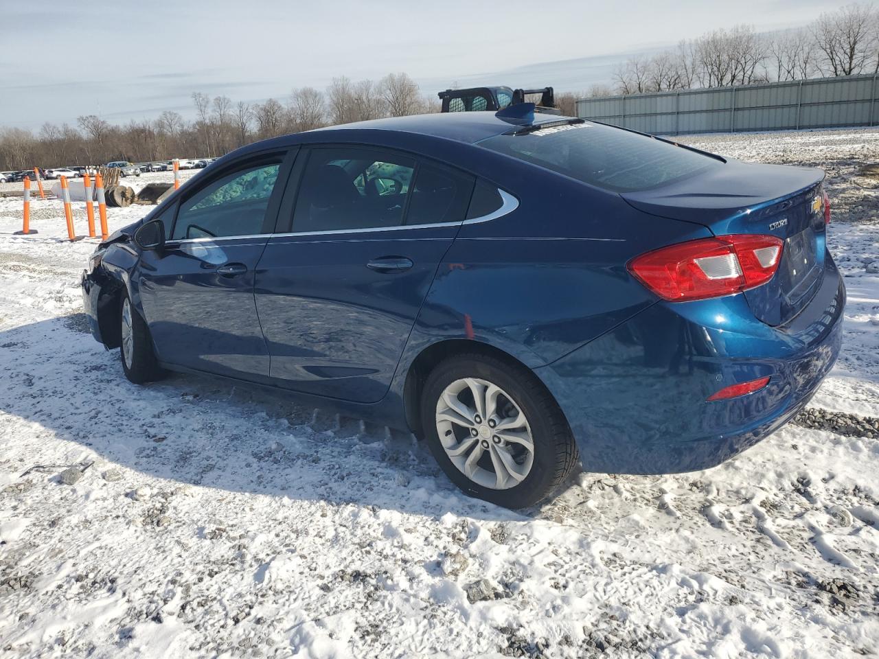 2019 Chevrolet Cruze Lt - Image 2