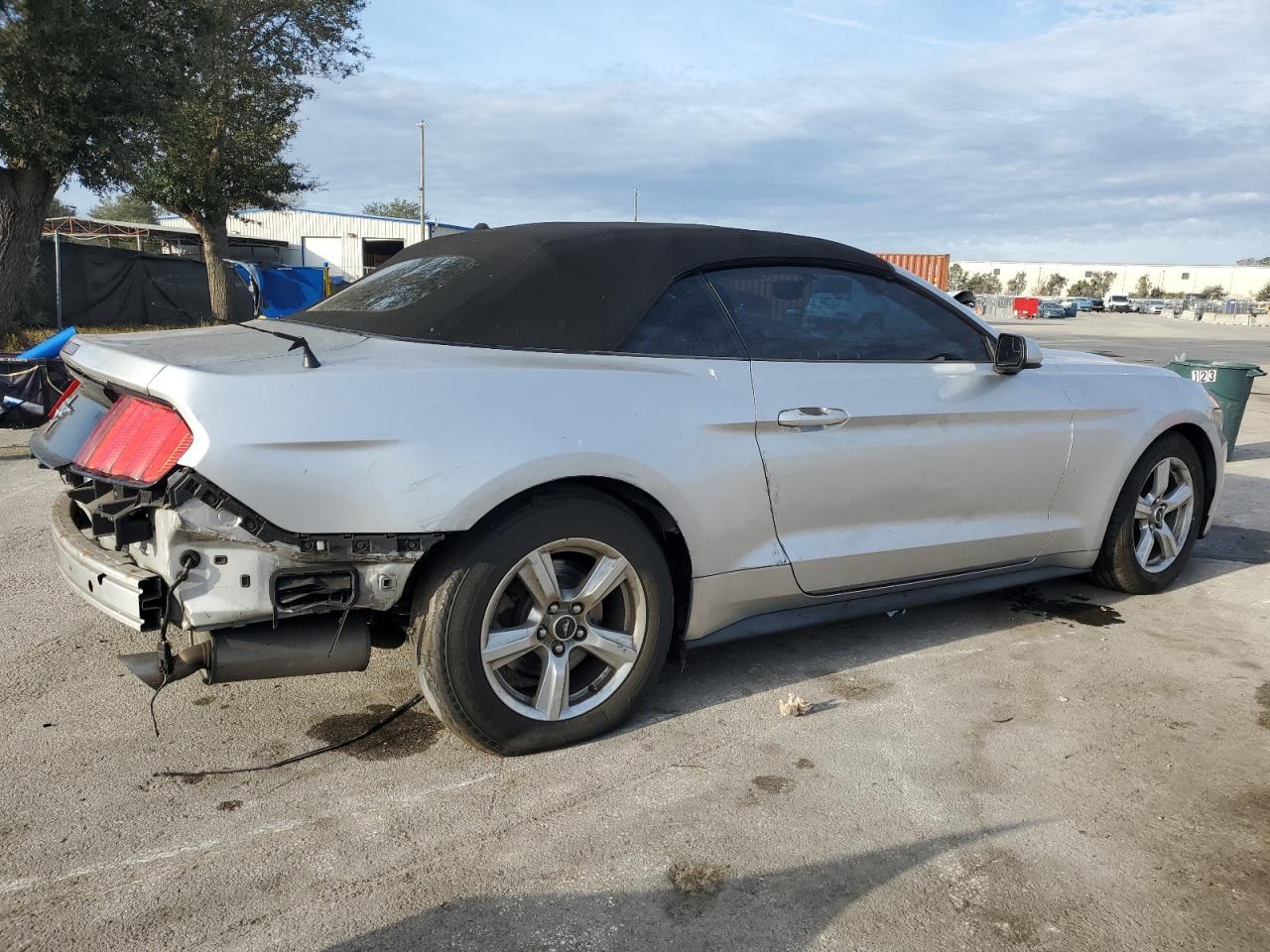 2015 Ford Mustang - Image 3